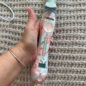 Beachwaver floral print